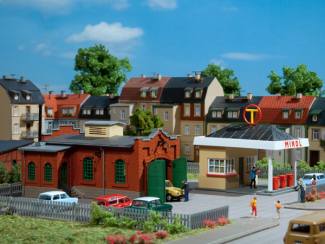 Auhagen HO 12227 Tankstation met Garage - Modeltreinshop