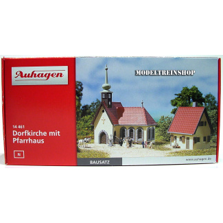 Auhagen N 14461 Dorpskerk met Pastorie - Modeltreinshop