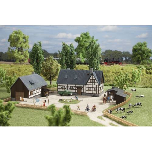 Auhagen N 14465 Boerderij met bij Gebouwen - Modeltreinshop