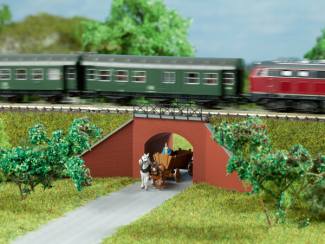 Auhagen N 14471 Onderdoorgang viaduct - Modeltreinshop