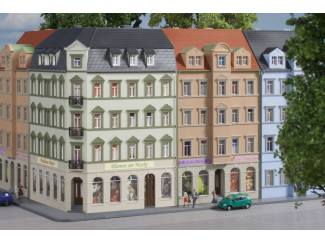 Auhagen N 14478 Hoekwoning op Ringstraße 1 - Modeltreinshop