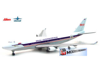 Schuco 3551616 Boeinig 747-400 Thai International - Modeltreinshop