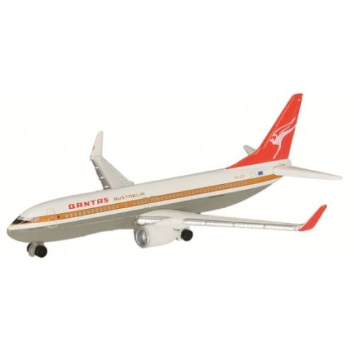 Schuco 3551667 Boeing 737-800 Qantas - Modeltreinshop