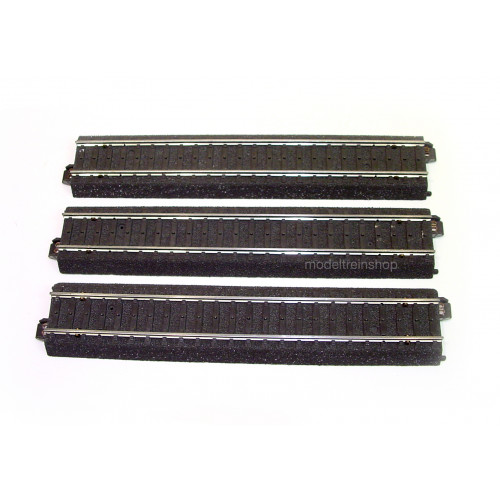 Marklin Alpha Rail 2001 Rechte rail 18 cm 3 stuks - Modeltreinshop