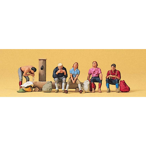 Preiser H0 10443 Wandelaars bij waterbron - Modeltreinshop