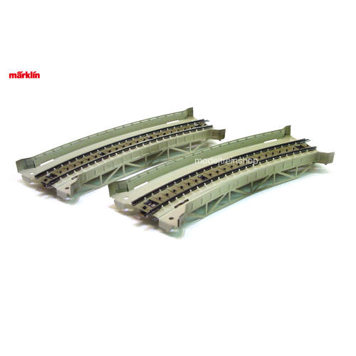 Marklin M Rail H0 7167 2x Gebogen oprit, brug van metaal - Modeltreinshop