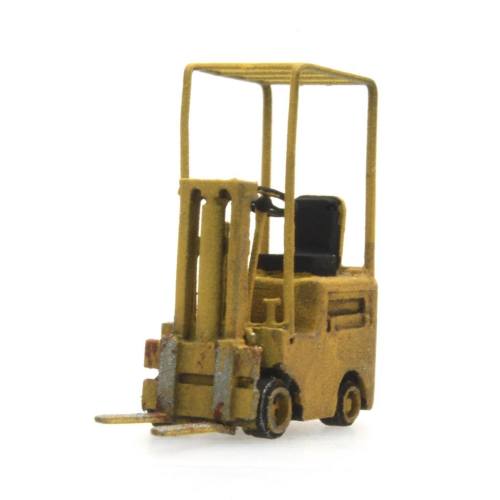 Artitec N 316.048 Heftruck geel kant en klaar resin, geverfd - Modeltreinshop