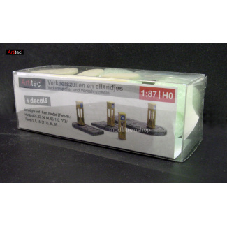 Artitec H0 10.390 Verkeerszuilen (4x) en eilandjes (2x) bouwpakket uit resin, ongeverfd - Modeltreinshop