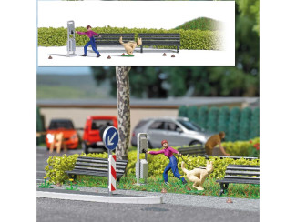 Busch H0 aktie set 7851 Vrouw met poepende hond aan de lijn - Modeltreinshop