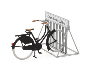 Artitec H0 387.272 Fietsenrek Oranjeboom Bier met fiets kant-en-klaar, geverfd - Modeltreinshop