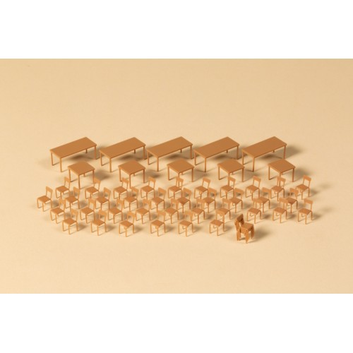 Auhagen H0 41671 Tafels en stoelen