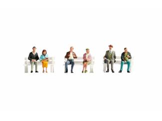 Noch N 36242 Zittende Reizigers - Modeltreinshop