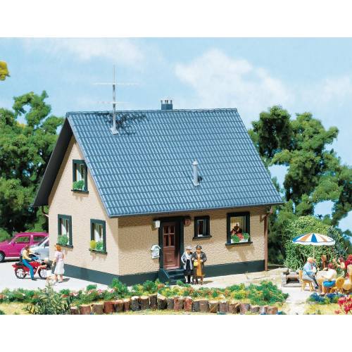 Faller HO 130223 Vrijstaand huis - Modeltreinshop