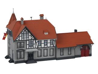 Faller N 232194 Raadhuis met brandweerkazerne - Modeltreinshop