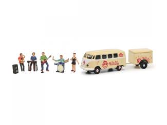 Schuco H0 26691 VW T1 + aanhanger & 5 figuren The red Monkeys - Modeltreinshop