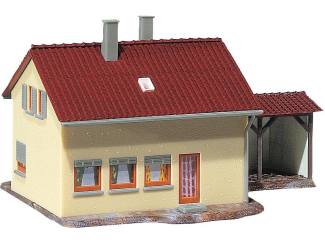 Faller HO 131358 Kolonistenhuis met aanbouw - Modeltreinshop