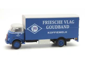 Artitec H0 487.032.13 DAF Kofferopbouw cab '70 Friesche Vlag - Modeltreinshop