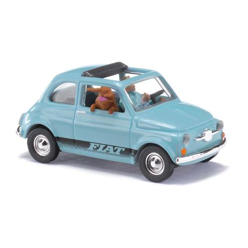 Busch H0 48735 Fiat 500 met bestuurder en hond - licht blauw - Modeltreinshop