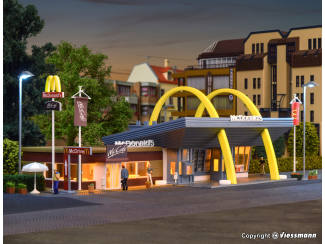 Vollmer HO 43635 McDonald's fastfoodrestaurant met McCafé - Modeltreinshop