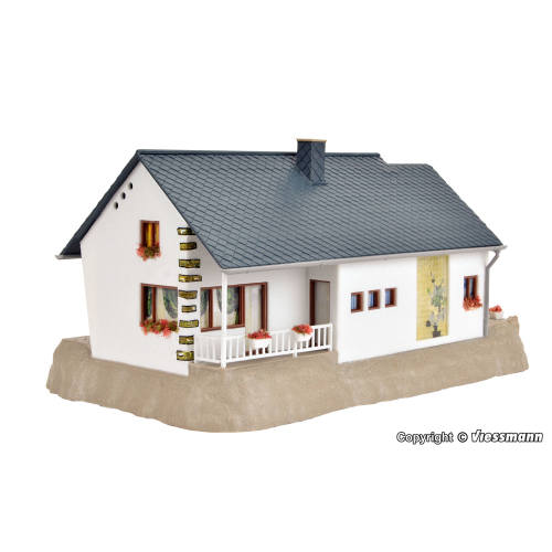 Vollmer HO 43711 Huis aan het meer - Modeltreinshop