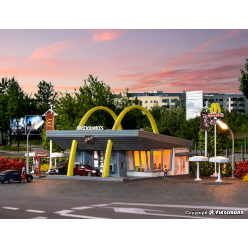 Vollmer N 47765 McDonald's fastfoodrestaurant met McDrive - Modeltreinshop