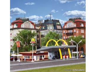 Vollmer N 47766 McDonald's fastfoodrestaurant met McCafé - Modeltreinshop