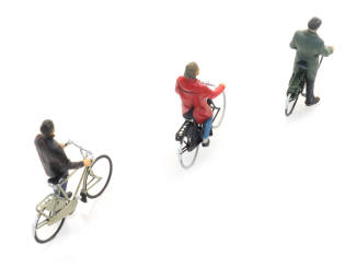 Artitec H0 5870018 Wachtende fietsers 3x - Modeltreinshop