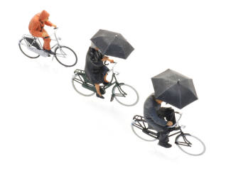 Artitec H0 5870016 Fietsers in de regen (3x) met paraplu - Modeltreinshop