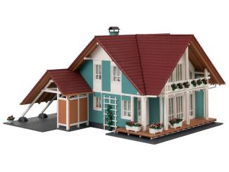 Faller HO 191815 Woonhuis met carport - Modeltreinshop