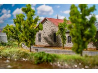 Faller N 222106 Twee-standplaats locomotiefloods met werkplaats - Modeltreinshop
