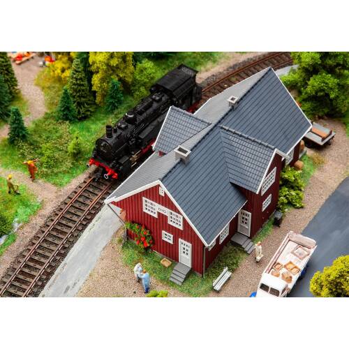 Faller HO 110160 Zweeds treinstation - Modeltreinshop