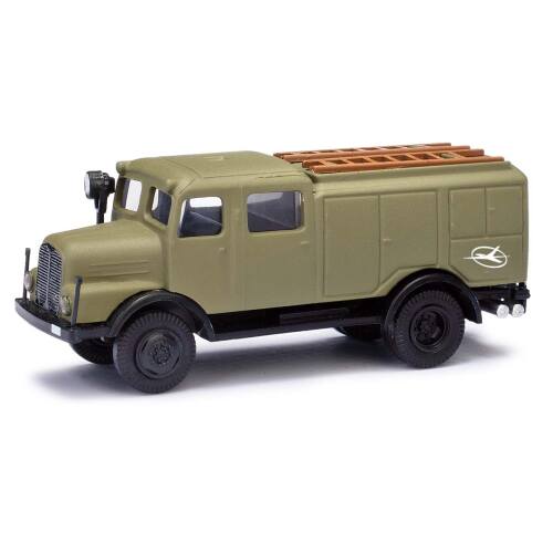Busch H0 95618 IFA S4000 TLF LUCHTHAVEN GROEN 1965 - Modeltreinshop