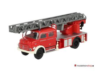 Brekina H0 47073 Mercedes Benz L 1519 DLK 30 rood/wit met bedieningsstation Brandweer - Modeltreinshop