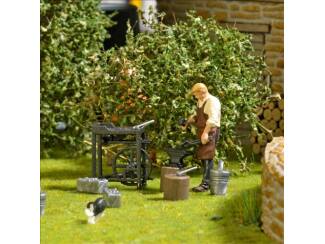Busch H0 79820 Smid achter het aambeeld - Modeltreinshop