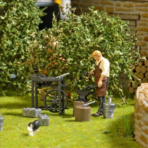 Busch H0 79820 Smid achter het aambeeld - Modeltreinshop
