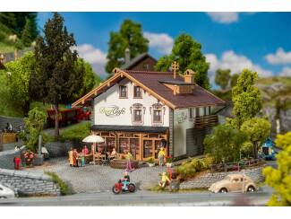 Faller HO 191836 Alpenhuis met café - Modeltreinshop