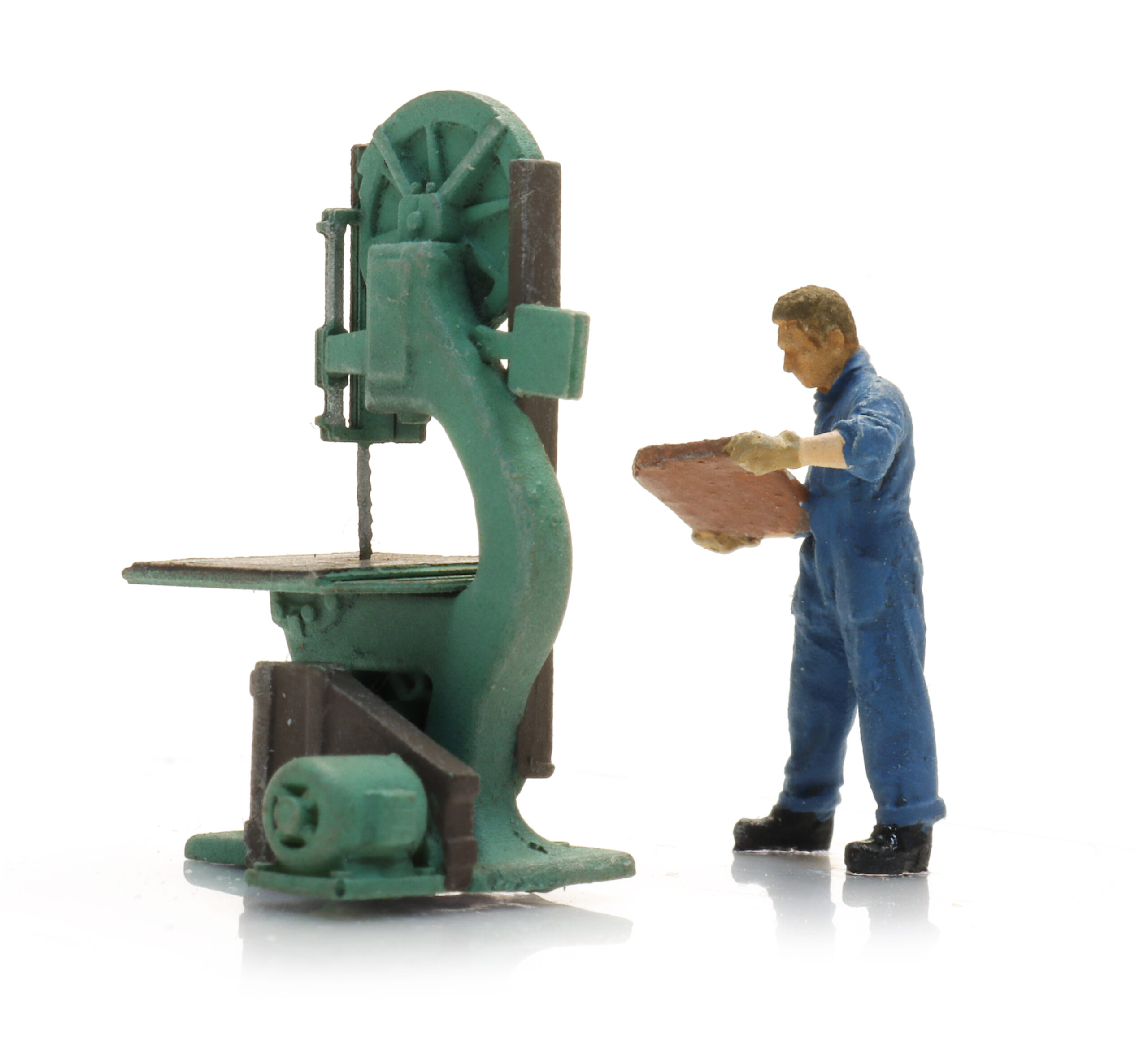 Artitec H0 387.662 Lintzaag met figuur - Modeltreinshop Artitec H0 387.662 Lintzaag met figuur - Modeltreinshop