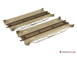 Marklin M Rail H0 7168 V02 2 stuks Rechte oprit, brug van metaal in ovp - Modeltreinshop